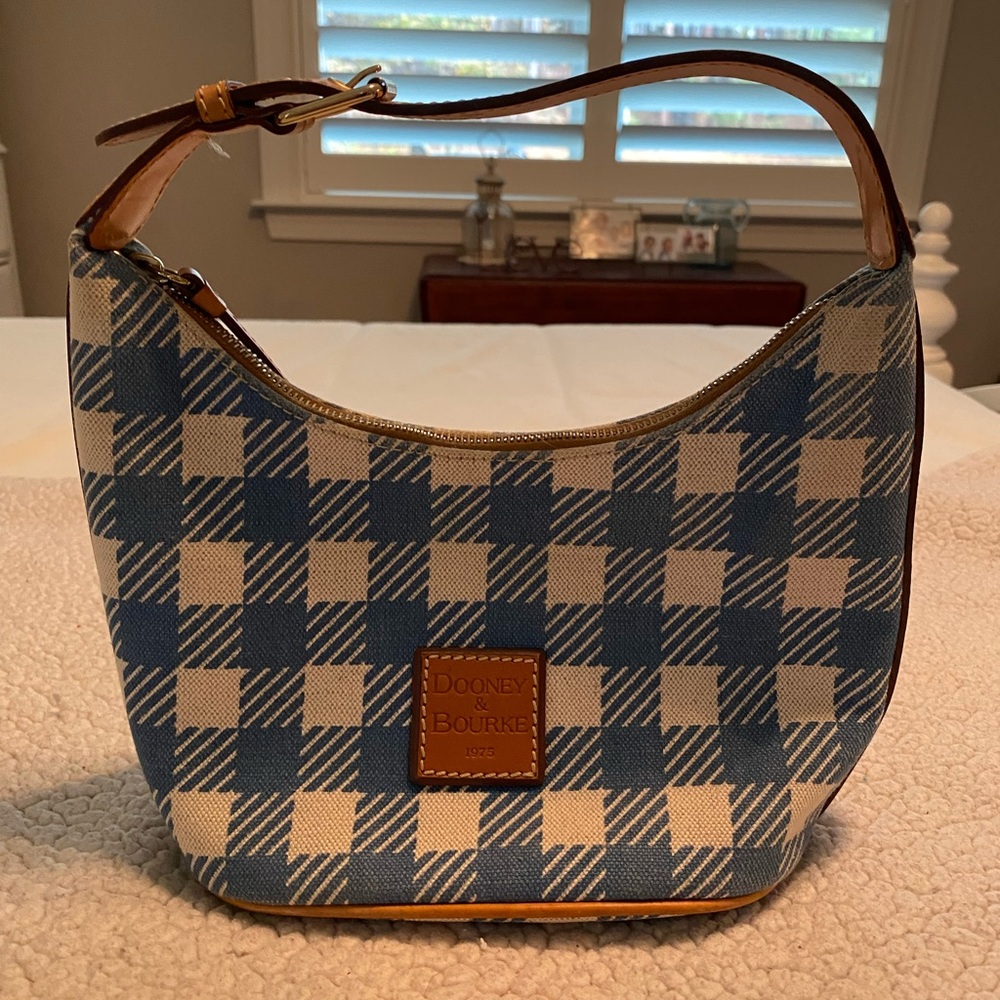 Dooney and Bourke purse